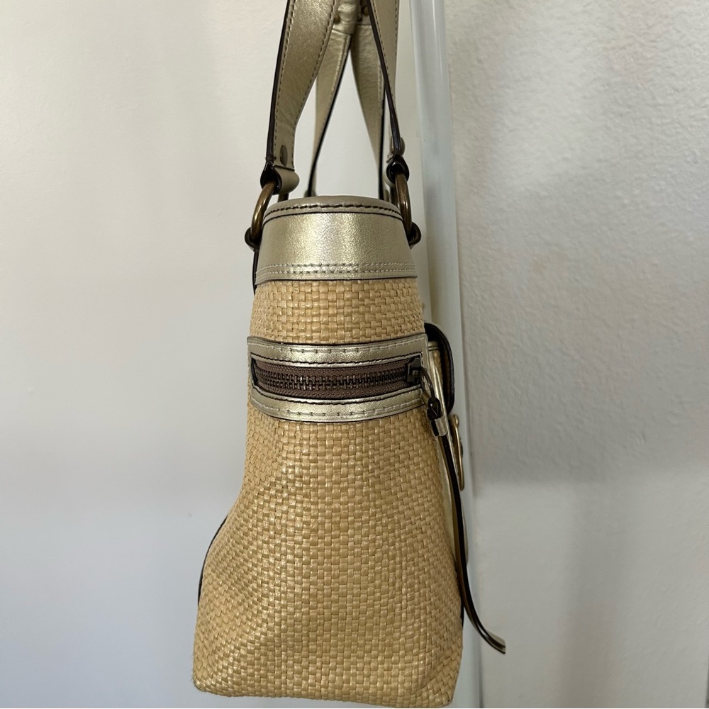 Coach Legacy straw and metallic gold leather tote bag - Picture 11 of 11